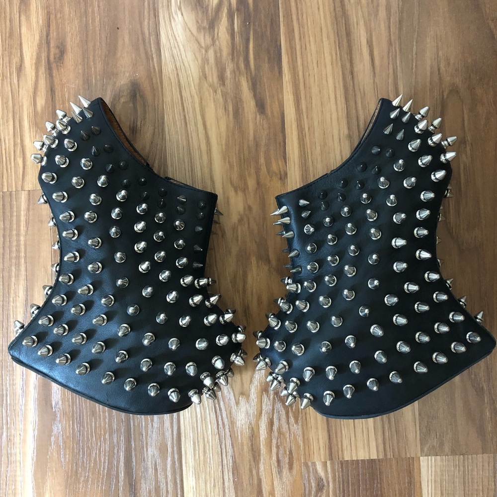 Jeffrey Campbell Shadow